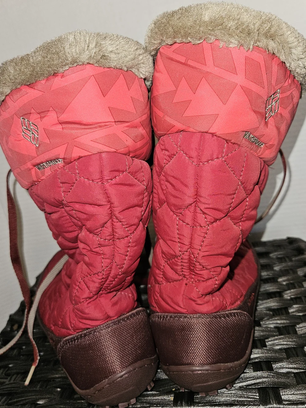 Columbia Red Quilted Omni Heat Lace-Up Women's Winter Boots with Faux-Fur Collar